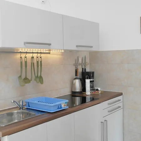 Stonehouse-pag By Interhome