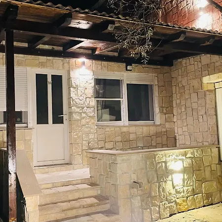 Stonehouse-pag By Interhome